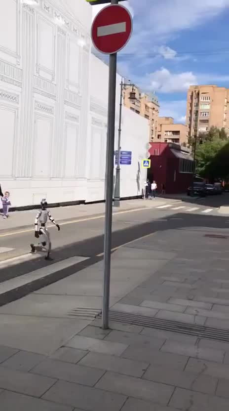 Как выглядит Новый москвич без прописки?