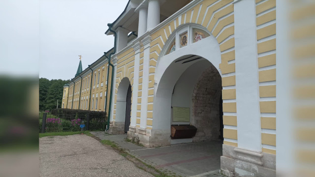 Николо-Радовицкий мужской монастырь