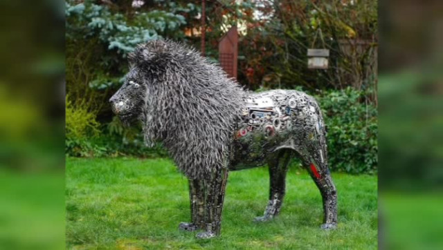 Искусство. Скульптуры из металлического мусора.