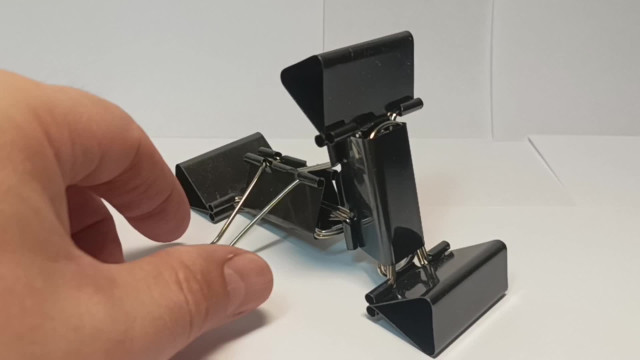 Сделай сам: подставка из зажимов для бумаг (41мм)