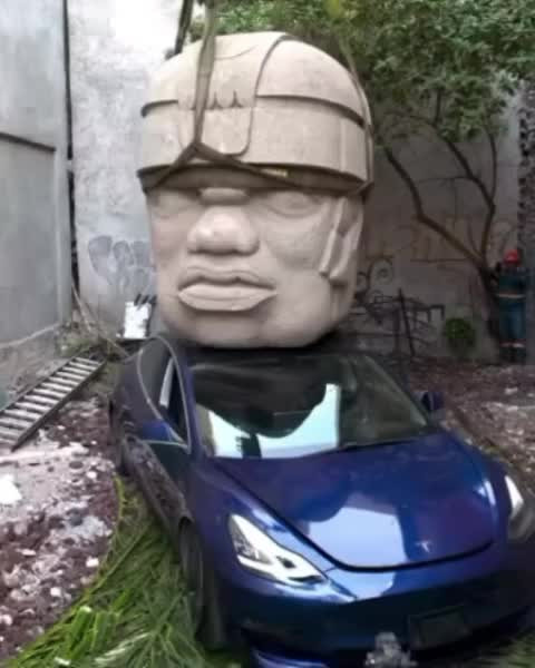 Разное.Раздавил Теслу.