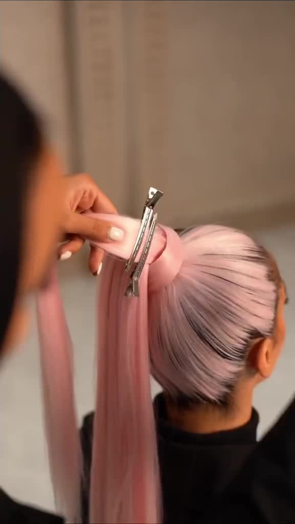 Искусство. Женские прически.