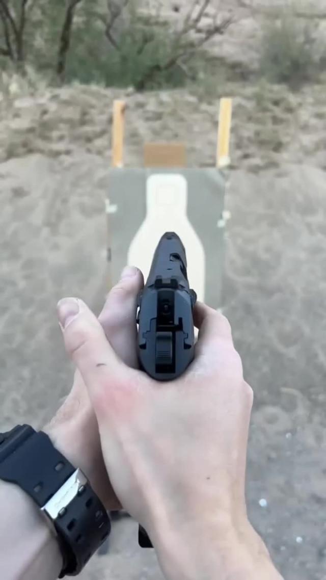 Оружейная комната. Beretta Px4 Storm.